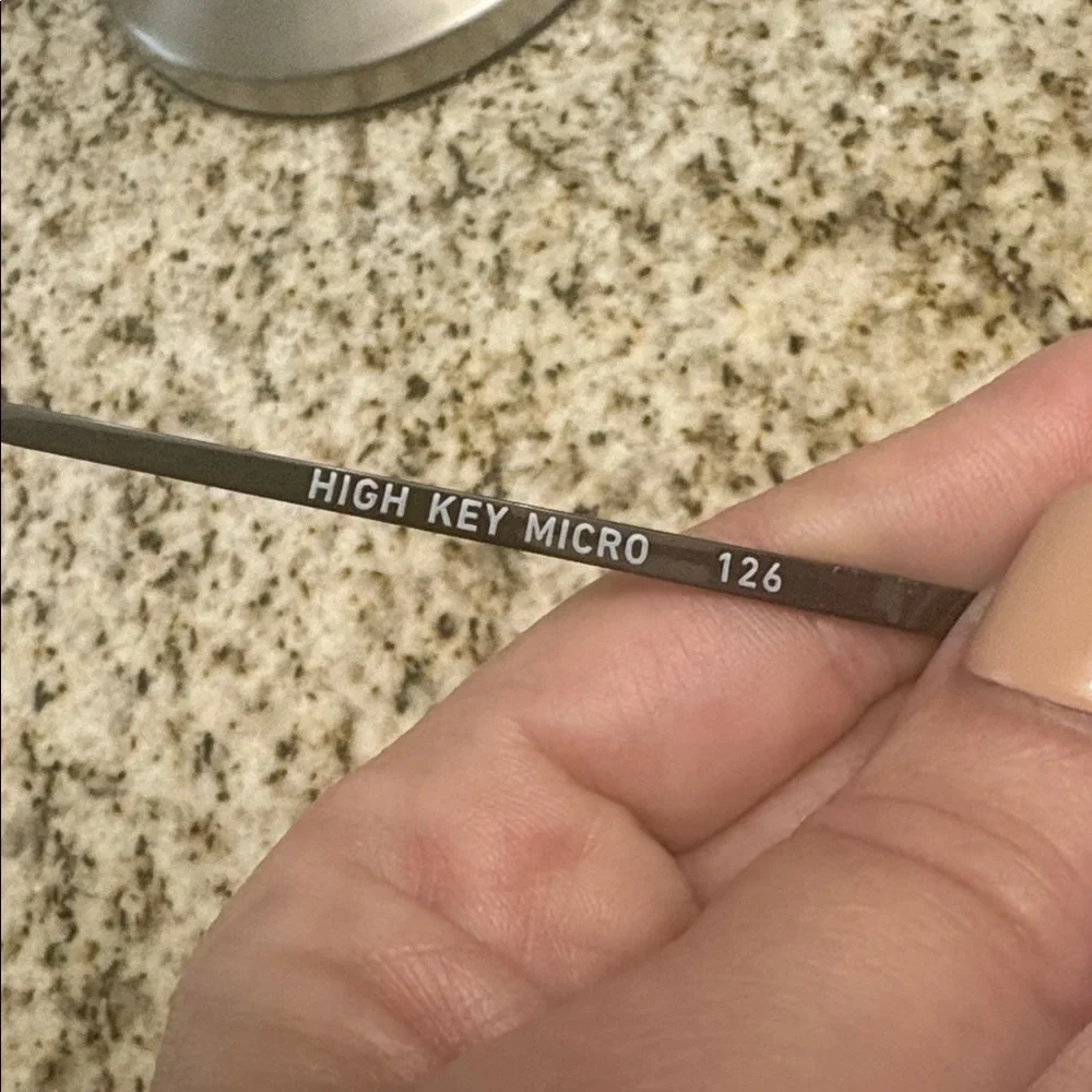 Quay Australia High Key Micro Sunglasses - Picture 4 of 4